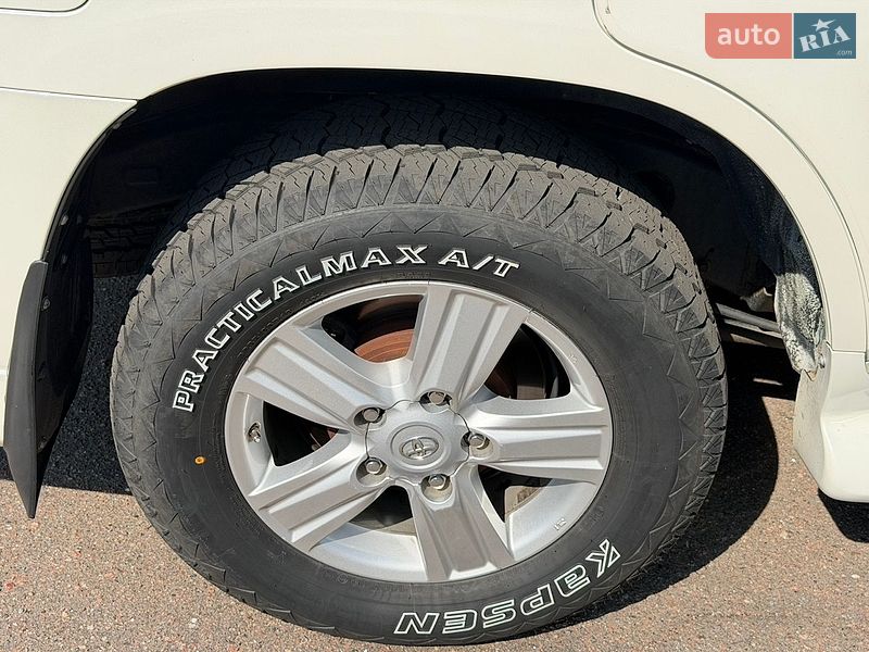 Фото Toyota Land Cruiser з оголошення AUTO.RIA