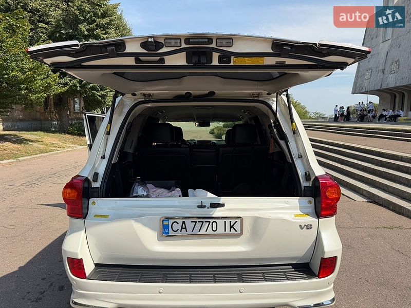 Фото Toyota Land Cruiser з оголошення AUTO.RIA