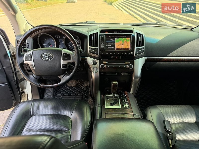 Фото Toyota Land Cruiser з оголошення AUTO.RIA