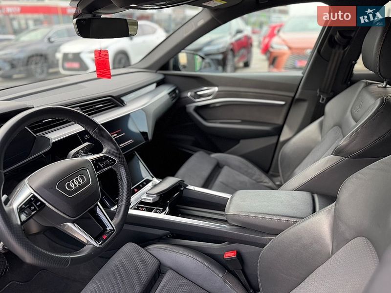 Фото Audi e-tron з оголошення AUTO.RIA