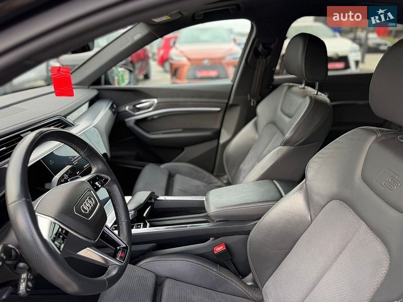 Фото Audi e-tron з оголошення AUTO.RIA