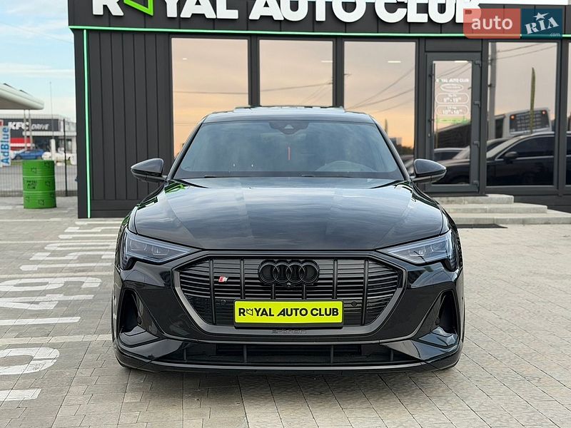 Фото Audi e-tron з оголошення AUTO.RIA