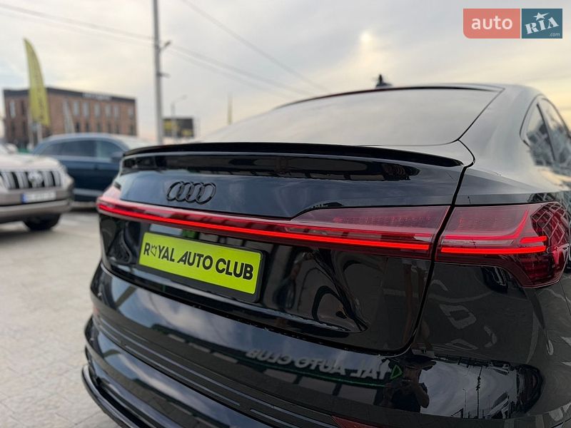 Фото Audi e-tron з оголошення AUTO.RIA