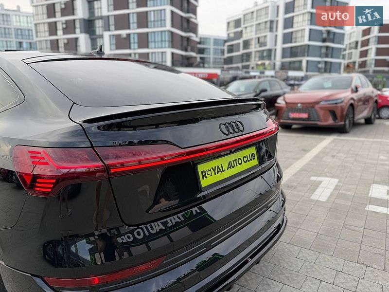 Фото Audi e-tron з оголошення AUTO.RIA