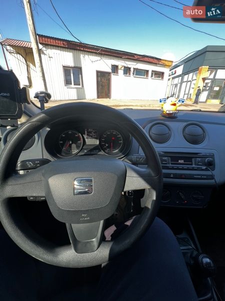 Фото SEAT Ibiza ST з оголошення AUTO.RIA