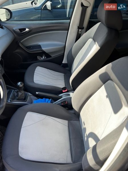 Фото SEAT Ibiza ST з оголошення AUTO.RIA
