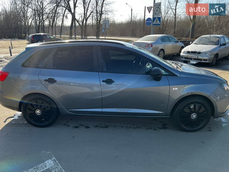 Фото SEAT Ibiza ST з оголошення AUTO.RIA