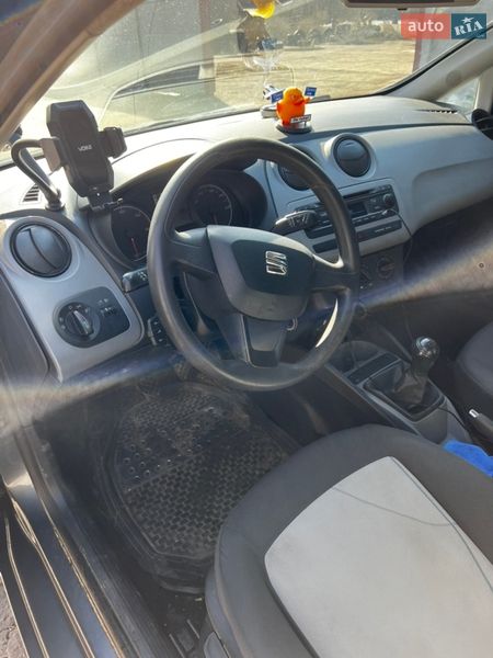 Фото SEAT Ibiza ST з оголошення AUTO.RIA