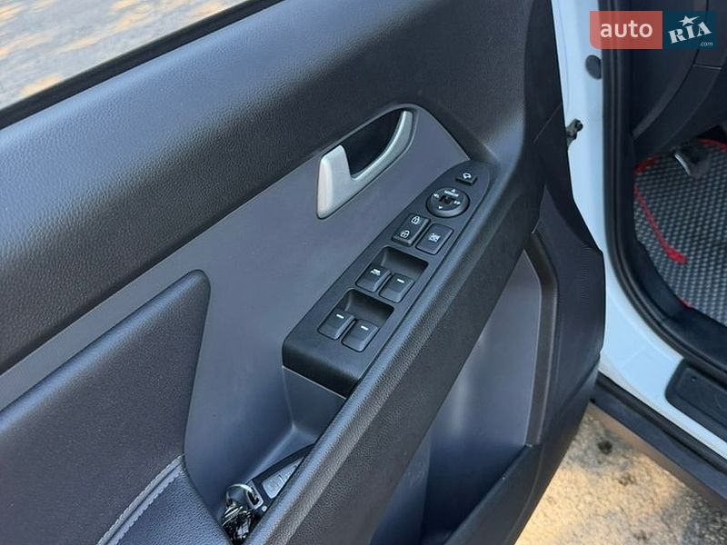 Фото Kia Sportage з оголошення AUTO.RIA