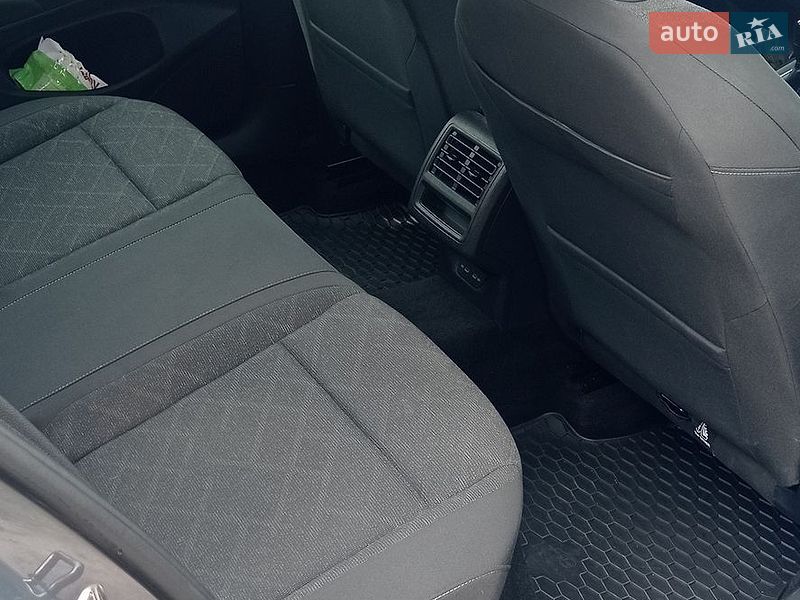 Фото Volkswagen Golf з оголошення AUTO.RIA