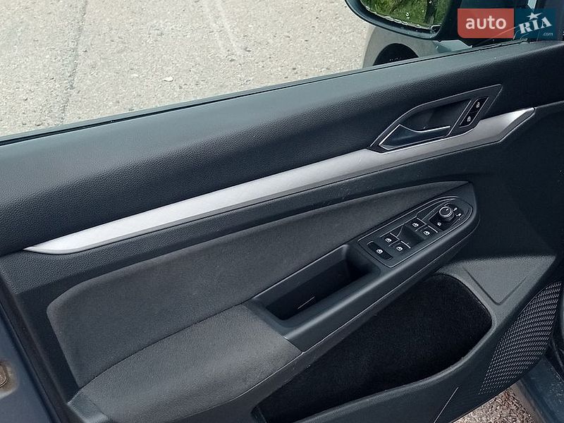 Фото Volkswagen Golf з оголошення AUTO.RIA