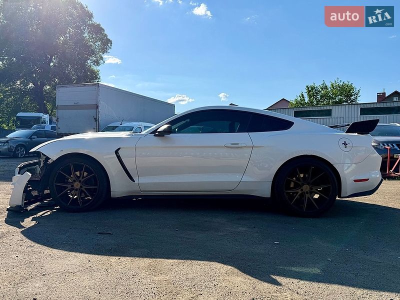 Фото Ford Mustang з оголошення AUTO.RIA