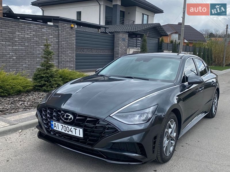 Фото Hyundai Sonata з оголошення AUTO.RIA
