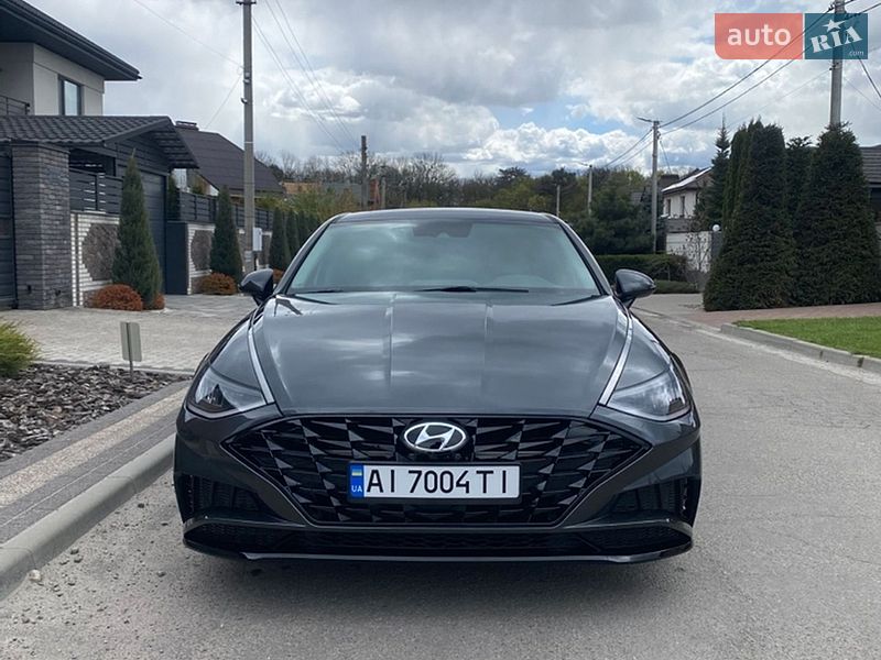 Фото Hyundai Sonata з оголошення AUTO.RIA