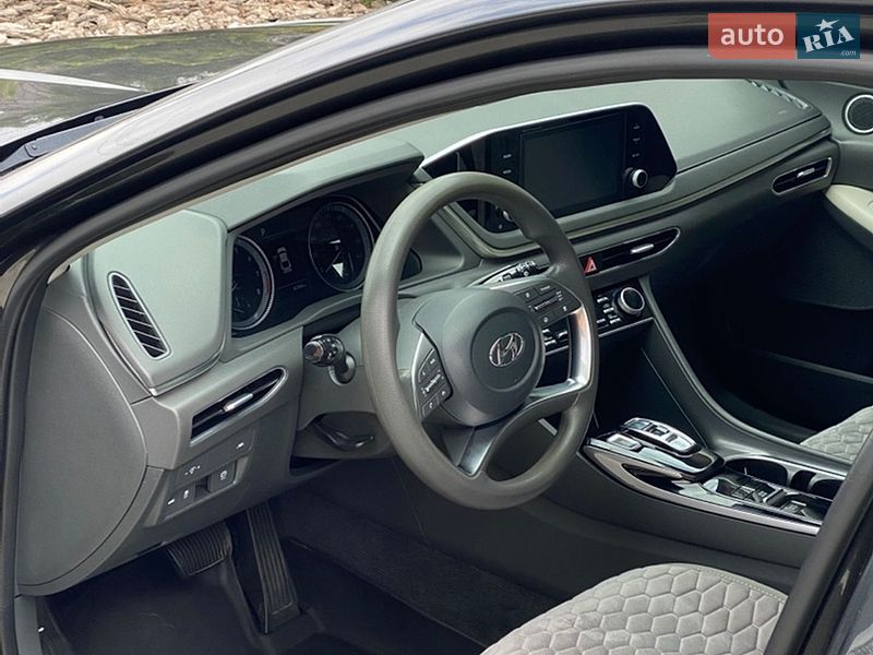 Фото Hyundai Sonata з оголошення AUTO.RIA