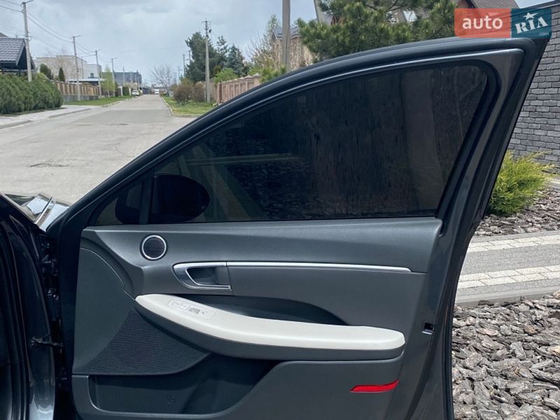 Фото Hyundai Sonata з оголошення AUTO.RIA