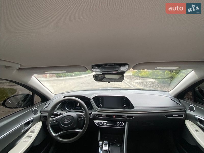 Фото Hyundai Sonata з оголошення AUTO.RIA