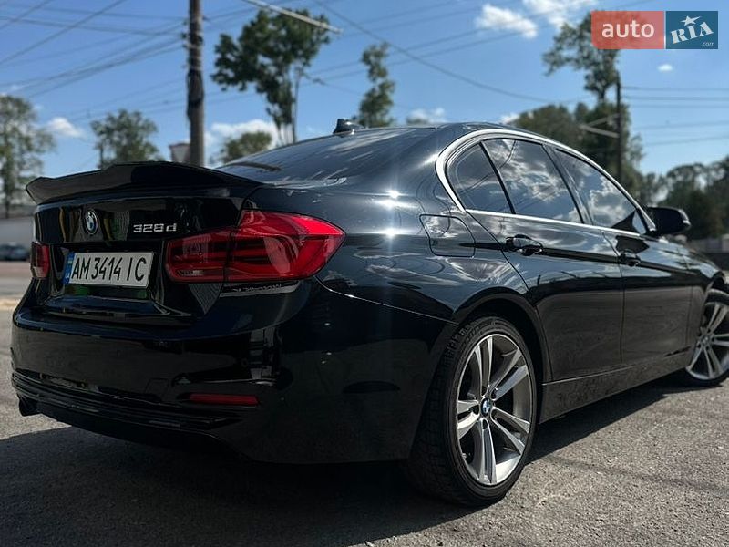 Фото BMW 3 Series з оголошення AUTO.RIA