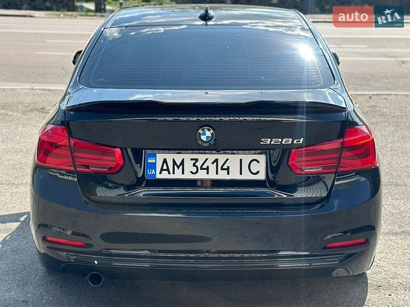 Фото BMW 3 Series з оголошення AUTO.RIA