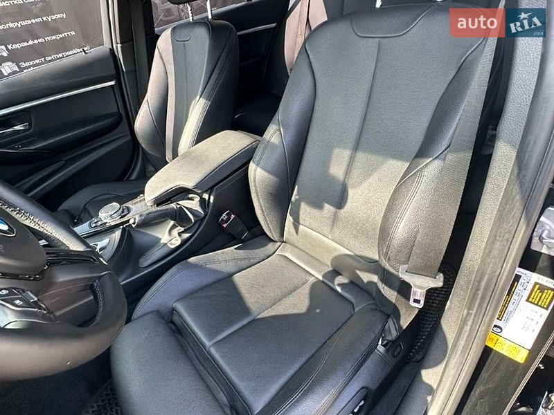 Фото BMW 3 Series з оголошення AUTO.RIA
