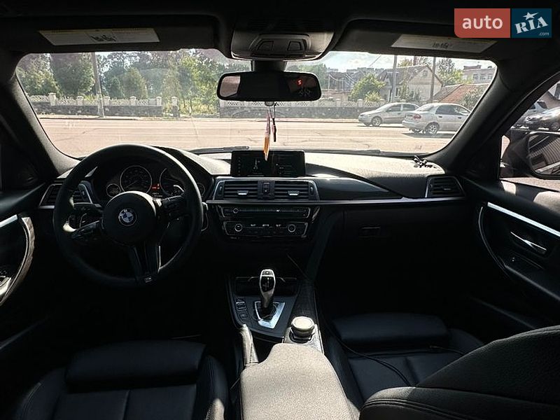 Фото BMW 3 Series з оголошення AUTO.RIA