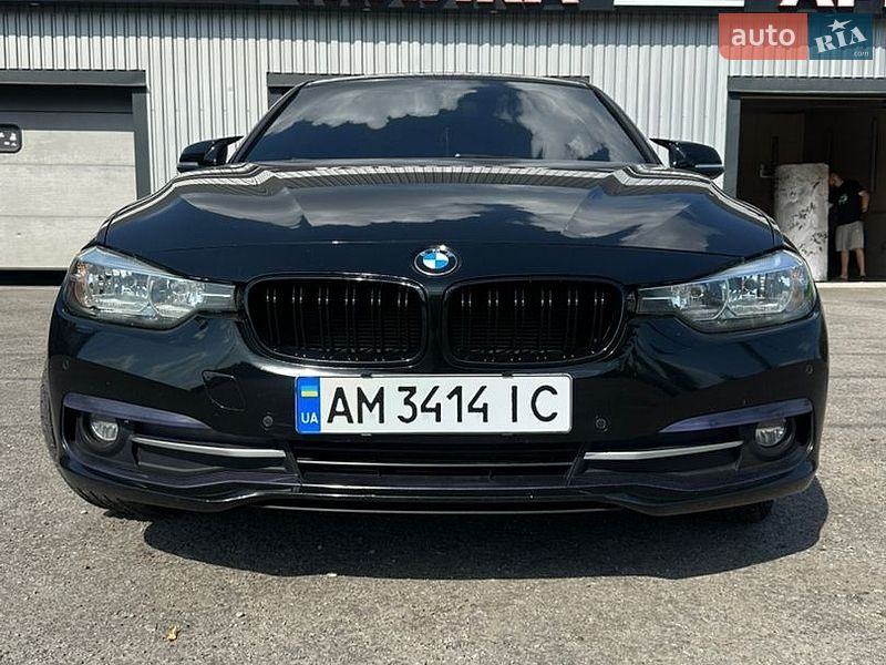 Фото BMW 3 Series з оголошення AUTO.RIA