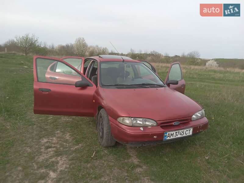 Фото Ford Mondeo з оголошення AUTO.RIA