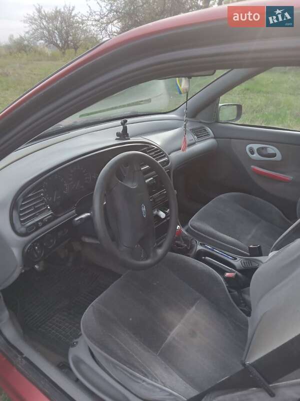 Фото Ford Mondeo з оголошення AUTO.RIA