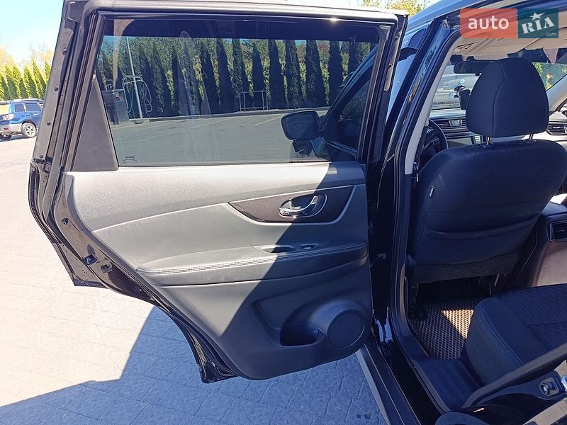 Фото Nissan Rogue з оголошення AUTO.RIA