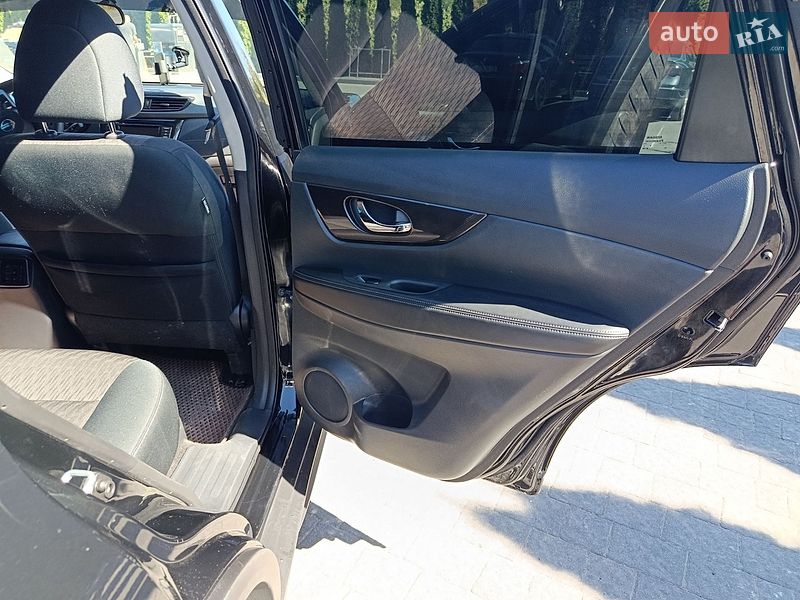 Фото Nissan Rogue з оголошення AUTO.RIA