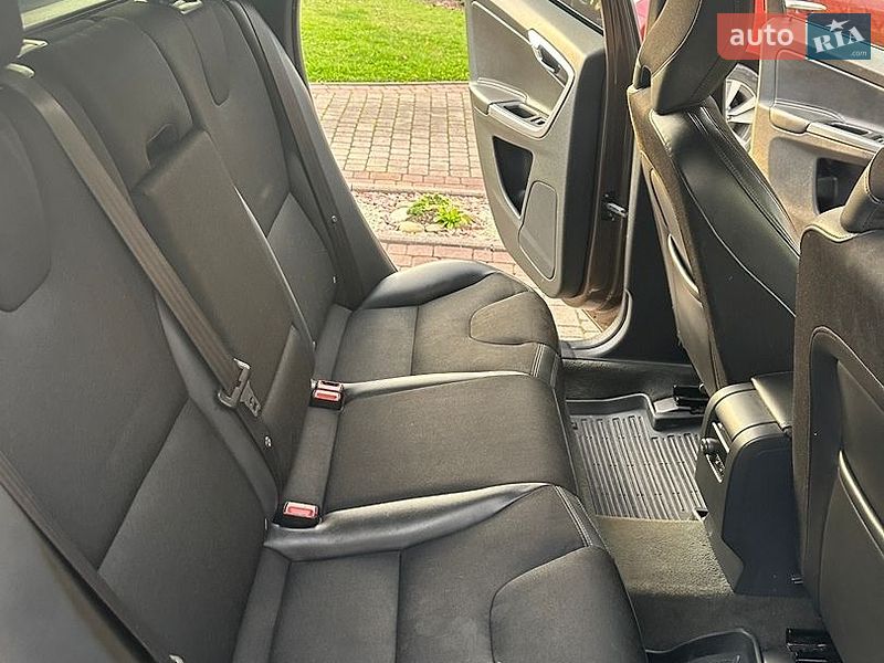 Фото Volvo XC60 з оголошення AUTO.RIA