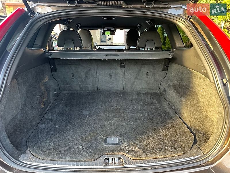 Фото Volvo XC60 з оголошення AUTO.RIA
