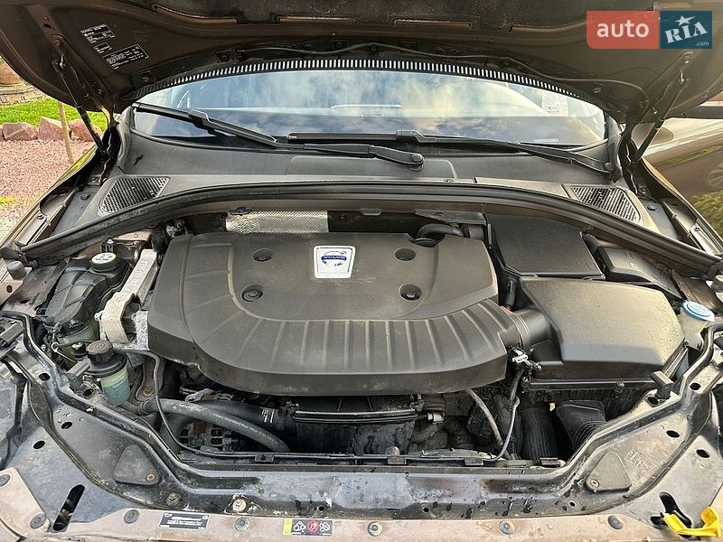 Фото Volvo XC60 з оголошення AUTO.RIA