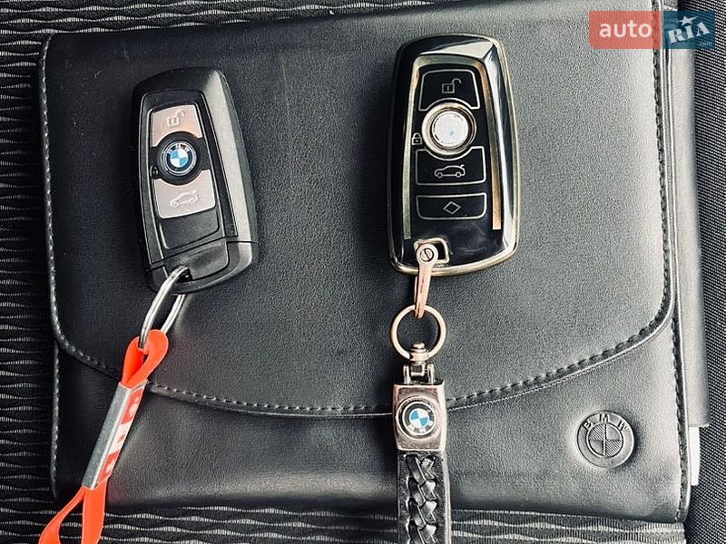 Фото BMW 3 Series з оголошення AUTO.RIA