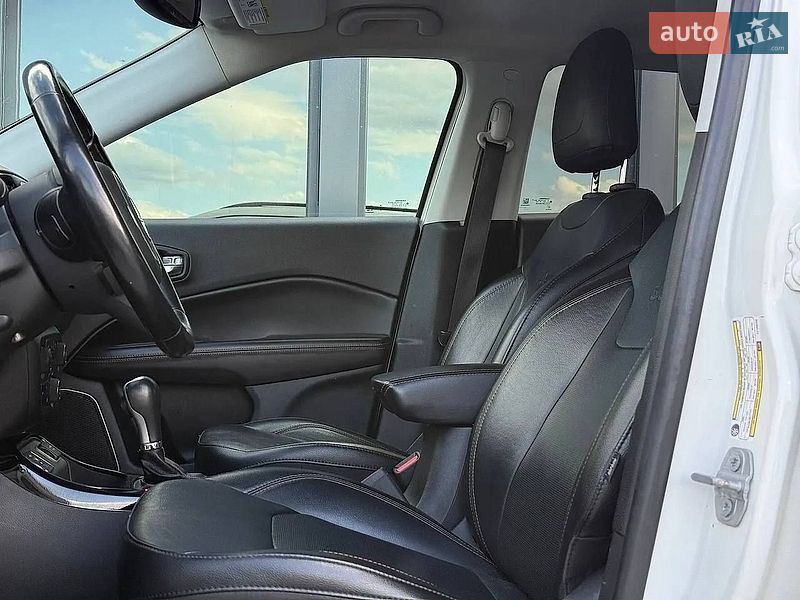Фото Jeep Compass з оголошення AUTO.RIA