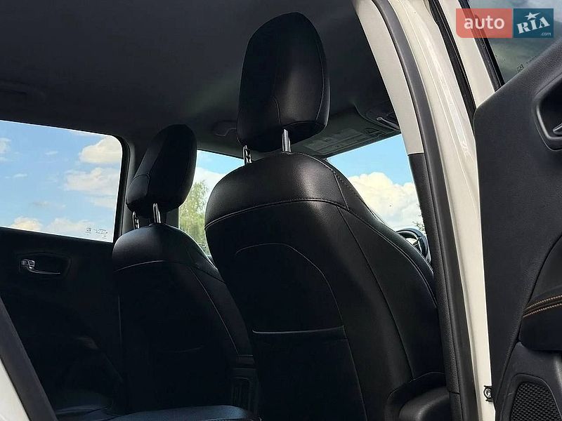 Фото Jeep Compass з оголошення AUTO.RIA