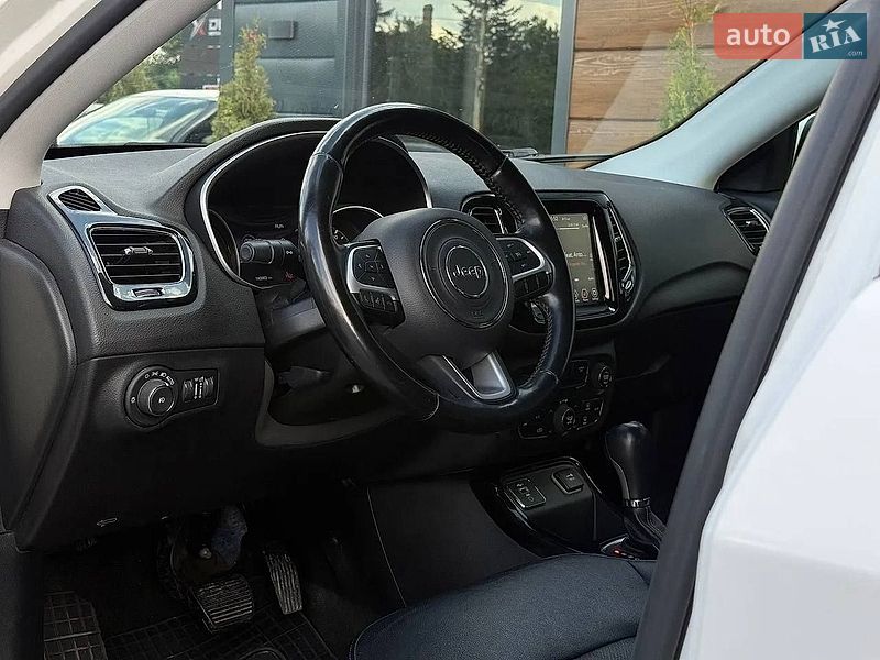 Фото Jeep Compass з оголошення AUTO.RIA