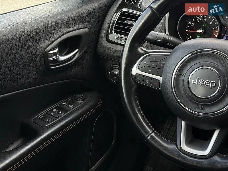 Фото Jeep Compass з оголошення AUTO.RIA