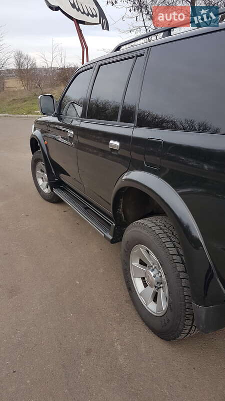 Фото Mitsubishi Pajero Sport з оголошення AUTO.RIA