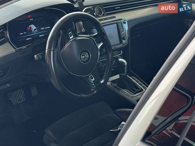 Фото Volkswagen Passat з оголошення AUTO.RIA
