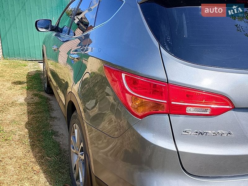 Фото Hyundai Santa FE з оголошення AUTO.RIA