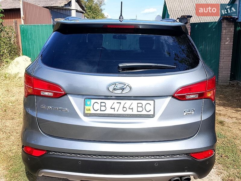 Фото Hyundai Santa FE з оголошення AUTO.RIA