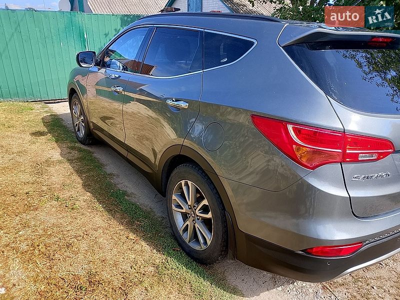 Фото Hyundai Santa FE з оголошення AUTO.RIA