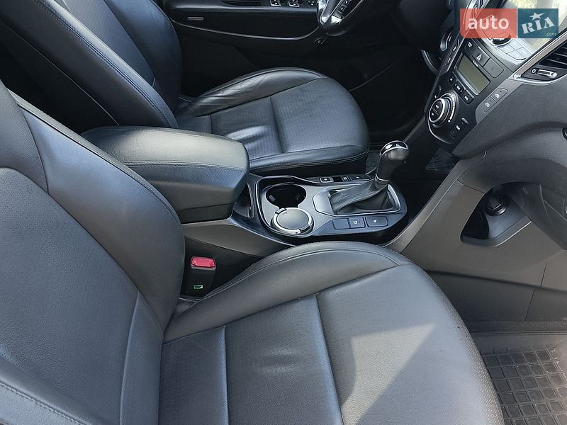 Фото Hyundai Santa FE з оголошення AUTO.RIA