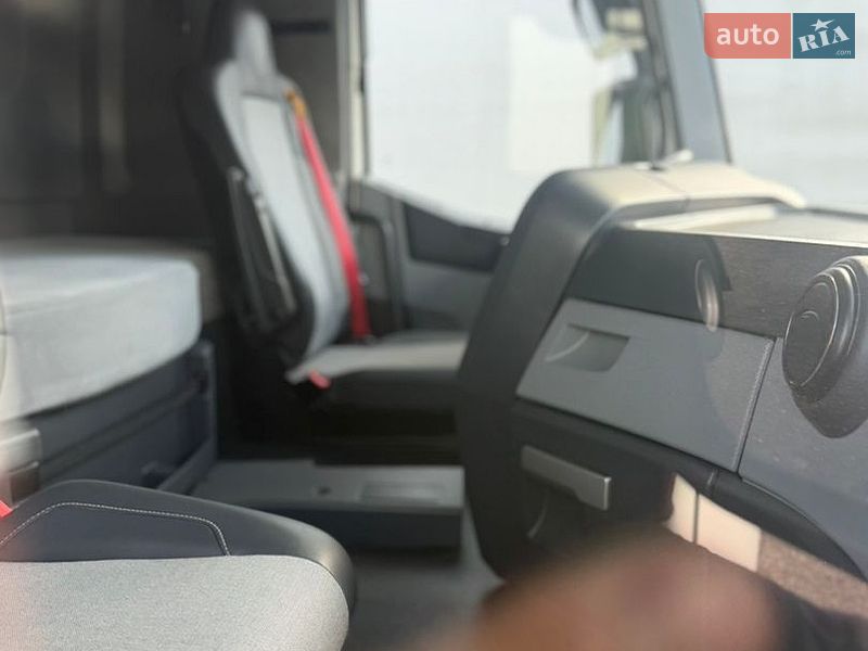 Фото Renault Range T/T-Series з оголошення AUTO.RIA