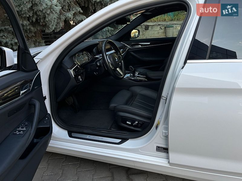 Фото BMW 5 Series з оголошення AUTO.RIA