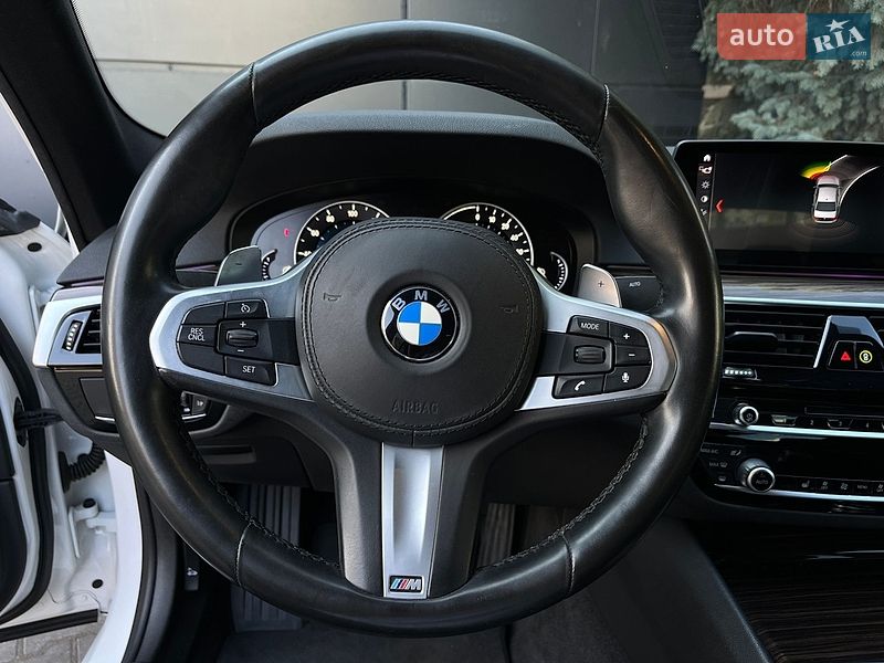 Фото BMW 5 Series з оголошення AUTO.RIA