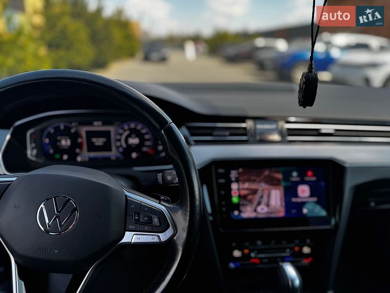 Фото Volkswagen Passat з оголошення AUTO.RIA