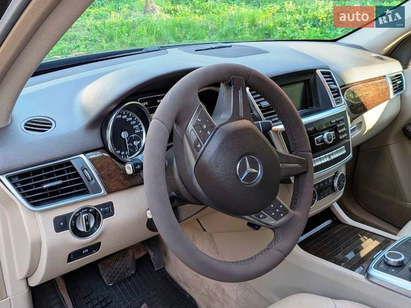 Фото Mercedes-Benz M-Class з оголошення AUTO.RIA