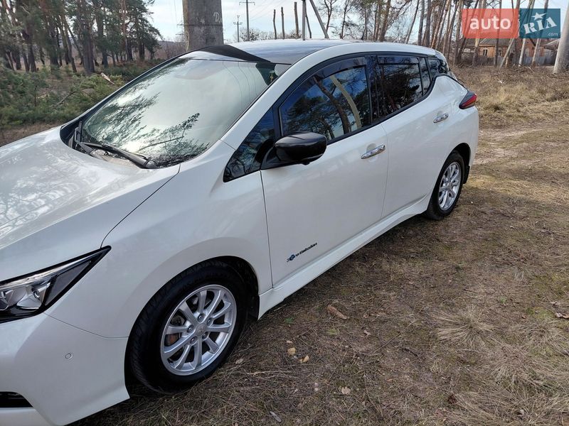 Фото Nissan Leaf з оголошення AUTO.RIA